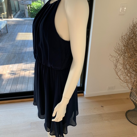 LUSH Nordstrom’s Flowy Navy Polyester Dress - Picture 6 of 8